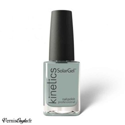 Vernis à ongles Kinetics Fade jade 543 Collection Soul Treat 2022.